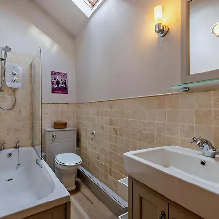 בית נופש 2 Bed In Grassington 94337 *